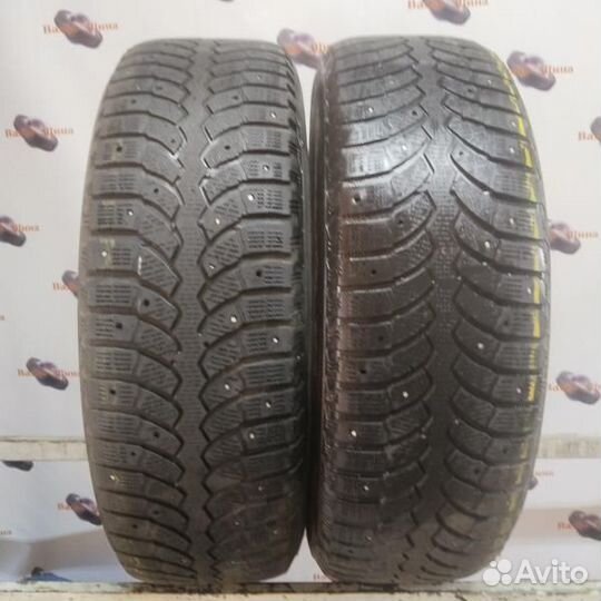 Bridgestone Blizzak Spike-01 225/70 R16