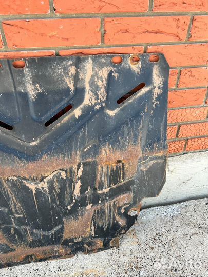 Защита моторного отсека Ford Focus 2