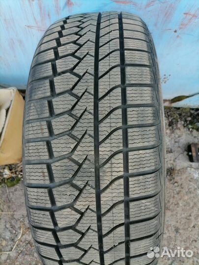 Goodride Zuper Snow Z-507 235/55 R19