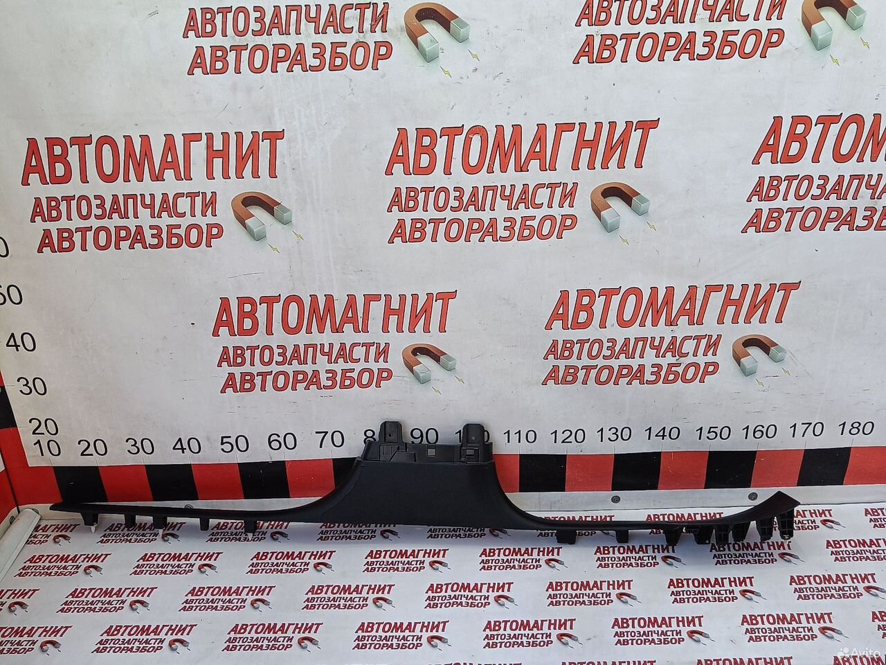 Накладка порога внутренняя правая Lixiang L9