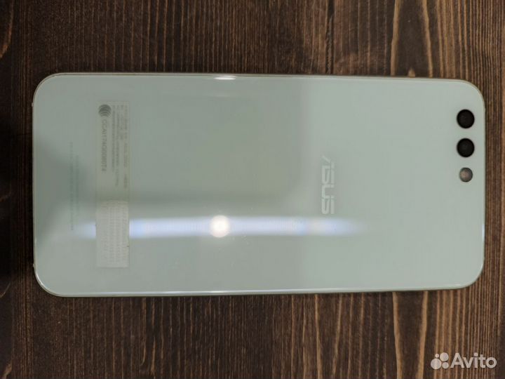 Asus ZenFone 4 ZE554KL, 4/64 ГБ