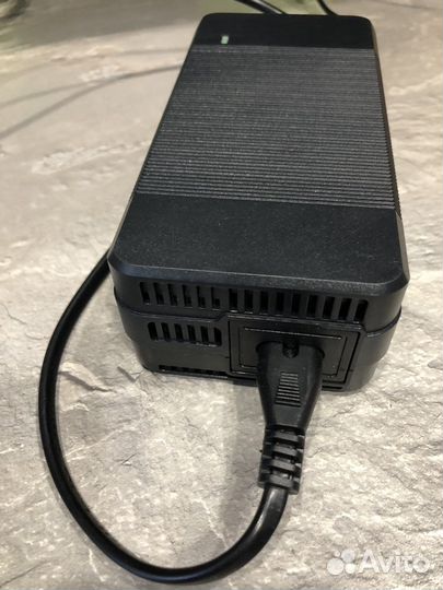 Зарядка для электросамоката