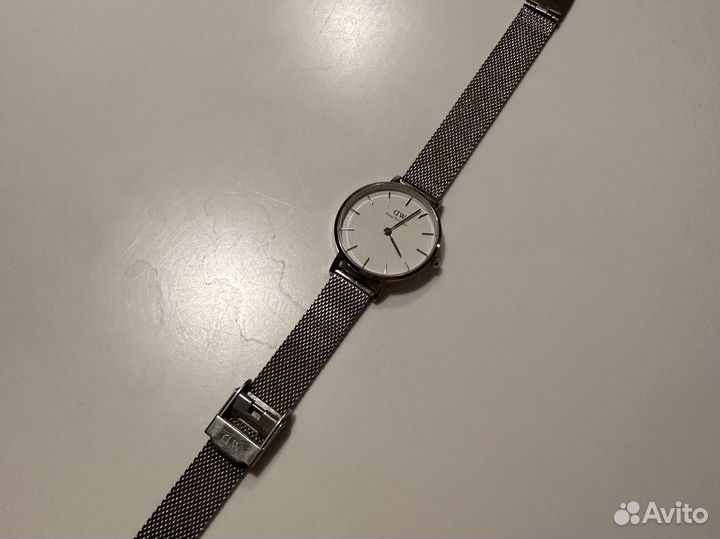 Часы Daniel wellington круглые