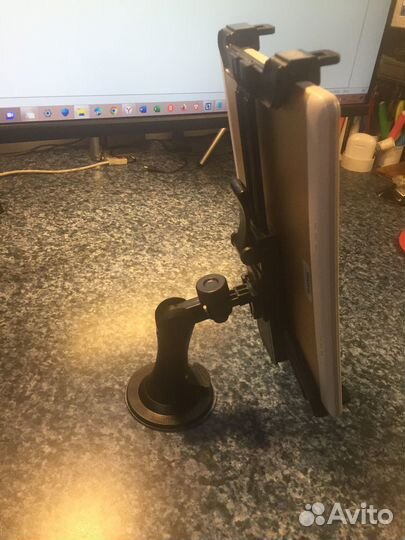 Держатель планшета до 10