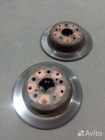 Задние тормозные диски Тойота Марк 2