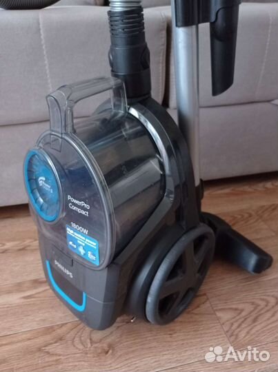 Мощный пылесос Samsung, 1800W