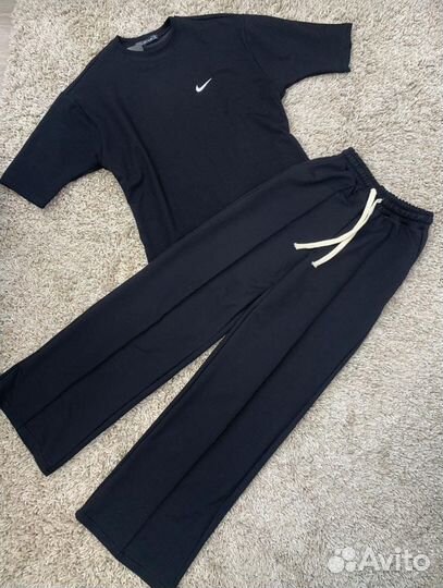 Спортивный костюм женский