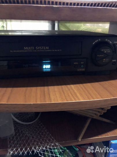 Видеомагнитофон