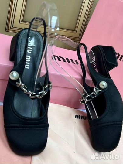 Туфли Miu Miu женские