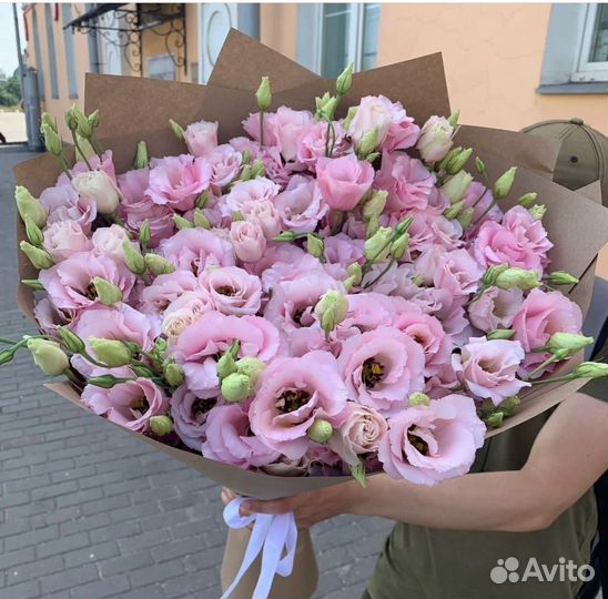 Букет лизиантусов с беспл. доставкой