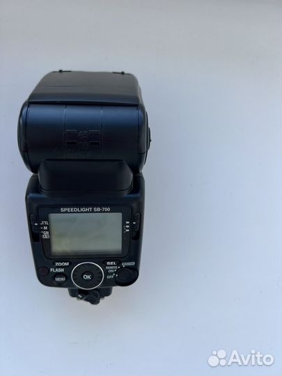 Вспышка Nikon speedlight SB-700