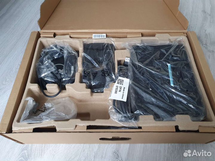 Монитор Dell e2216h