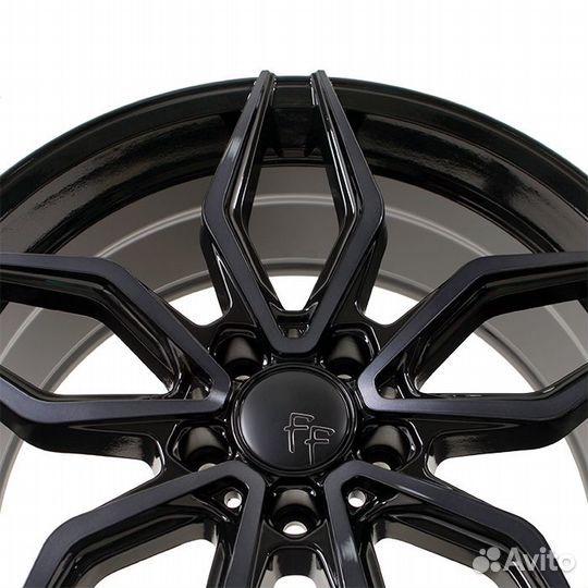 Sakura Wheels YA3372 8.5x19/5x114.3 ET35 DIA73.1