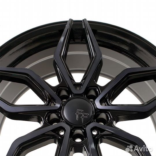 Sakura Wheels YA3372 8.5x19/5x114.3 ET35 DIA73.1