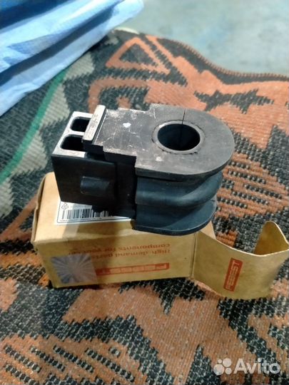 Втулка заднего стабилизатора Nissan