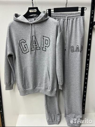 Спортивный костюм женский