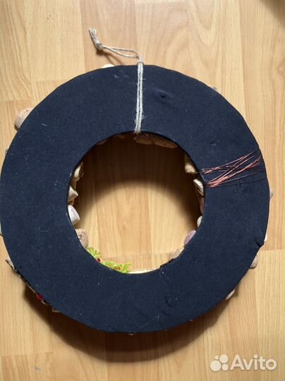 Венок из пробок интерьерный