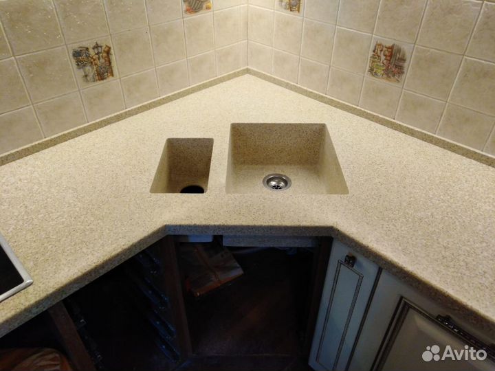 Столешница. Кварцевый агломерат