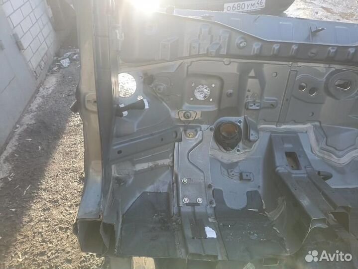 Передняя часть кузова Nissan Teana J31