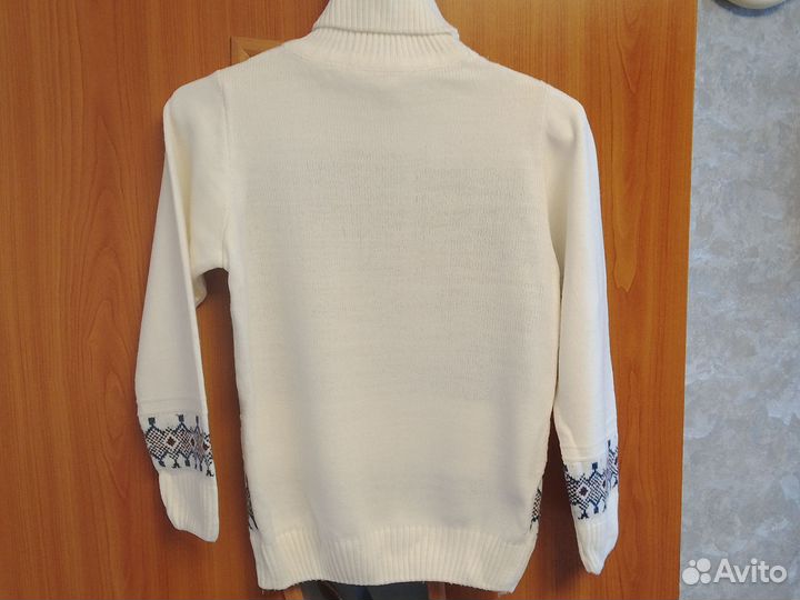 Свитер для мальчика. 70 шерсть