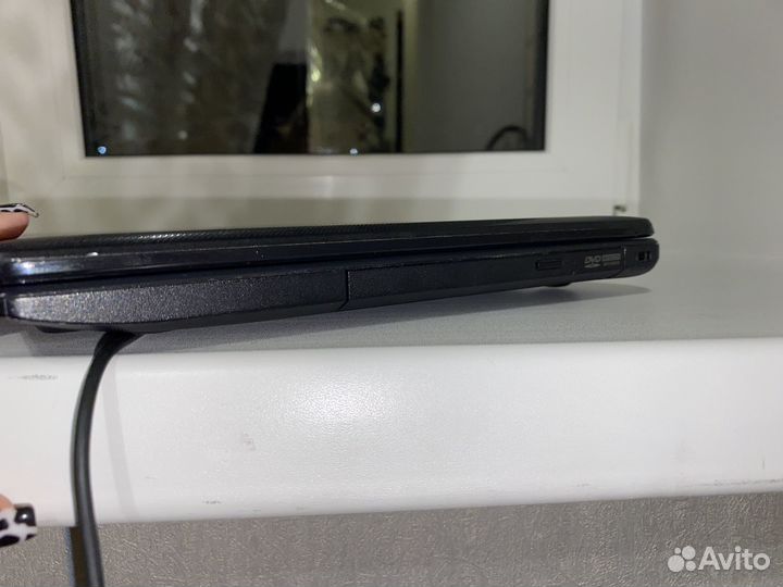 Ноутбук asus X522MJ