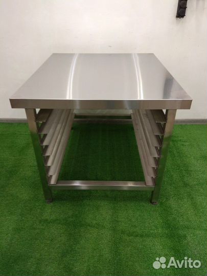 Подставка под пароконвектомат 860х1000мм