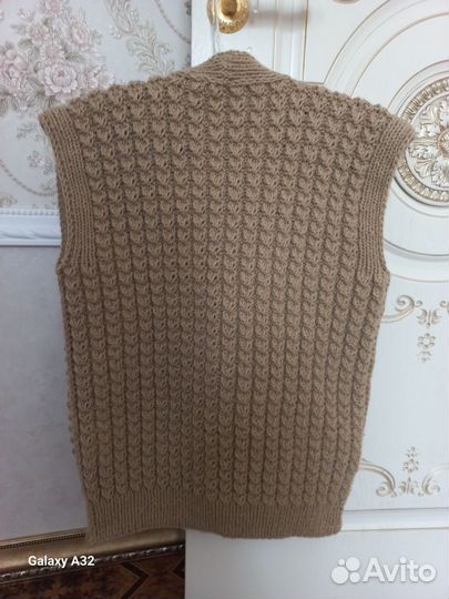 Безрукавка женская