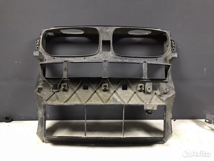 Панель радиаторов BMW X5 E70