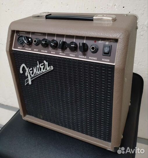 Комбоусилитель для акустической гитары