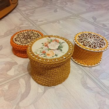 Плетеные шкатулки, корзинки