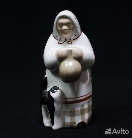 Статуэтка Бабушка с котёнком, дфз, высота 11,5 см