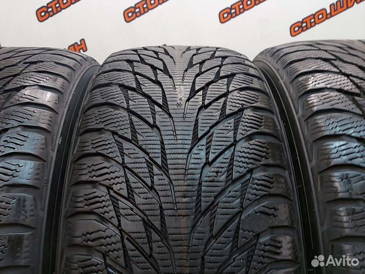 Nokian Tyres Hakkapeliitta R2 235/55 R17 103R