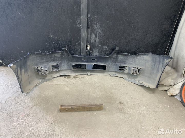 Бампер Subaru Legasy