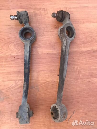 Рычаг передний Audi 100/44