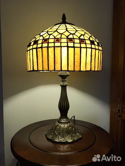 Лампа настольная в стиле Тиффани новая