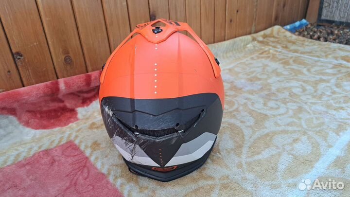 Мотошлем с гарнитурой
