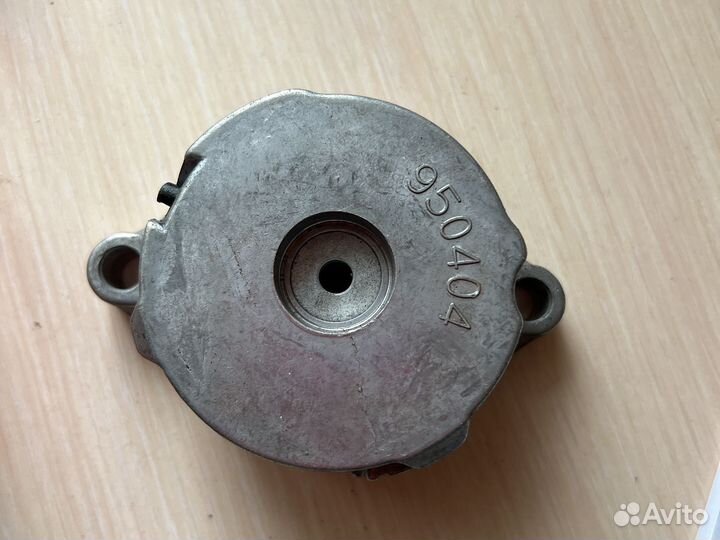 Натяжитель ремня генератора