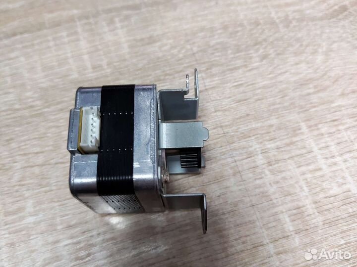 Двигатель FH5-1028 canon IR3025