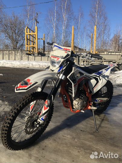 Kayo K4 MX 250 enduro