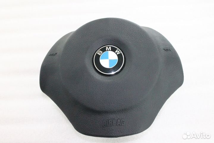 Рулевая накладка BMW 1