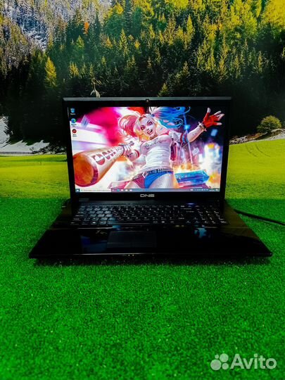 Очень большой ноутбук DNS для работы и учёбы