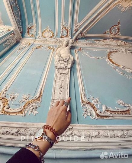 Экскурсия по дворам и парадным (Владимирская)