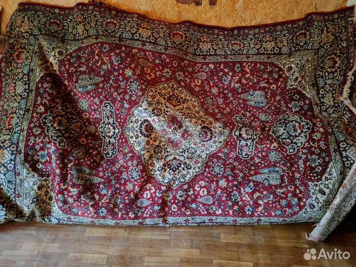 Ковер бу шерстяной