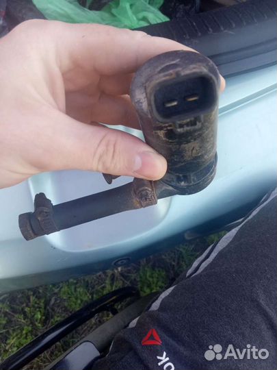 Носос омывателя Мазда 3