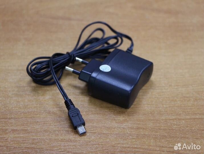 8-16 bit AC Adapter 5V 600 mA (Mini USB)