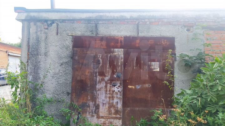 Гараж, > 30 м²