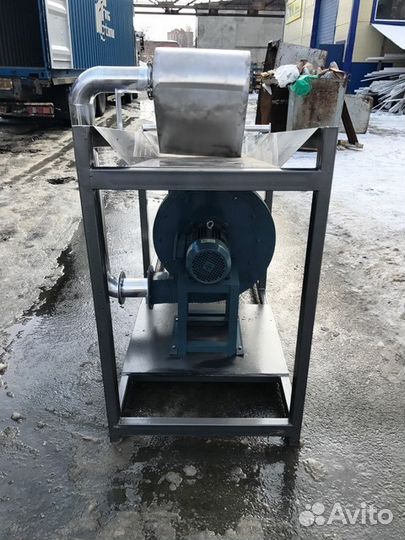 Центробежный вентилятор для охлаждение стренгов