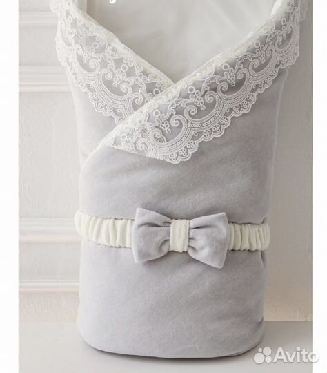 Конверт на выписку в подарок уголок