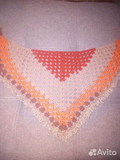 Берет и бактус