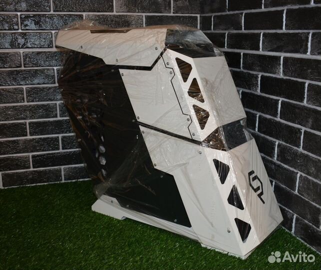 Игровой корпус Cyber Punk формата Full Tower